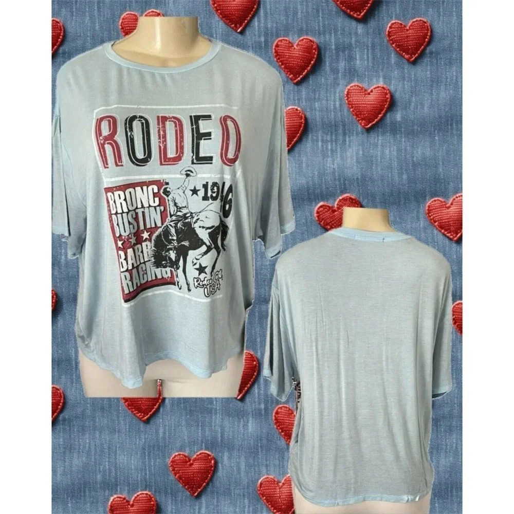 Rock & Roll Cowgirl XL Baby Blue Rodeo Graphic Crew Neck Short Sleeve Crop Tee